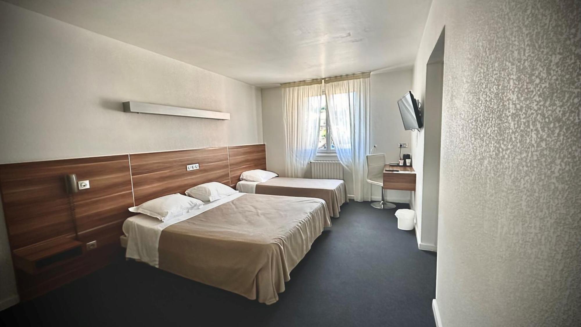 Logis Hotel Restaurant L'Europe Marvejols Dış mekan fotoğraf